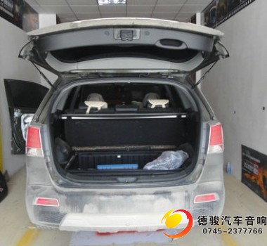 起亚索兰托音响改装